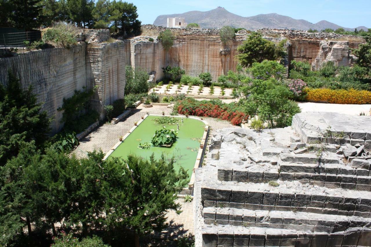 Апартаменты Giardino Dell'Impossibile Di Antonino Campo Фавиньяна Экстерьер фото